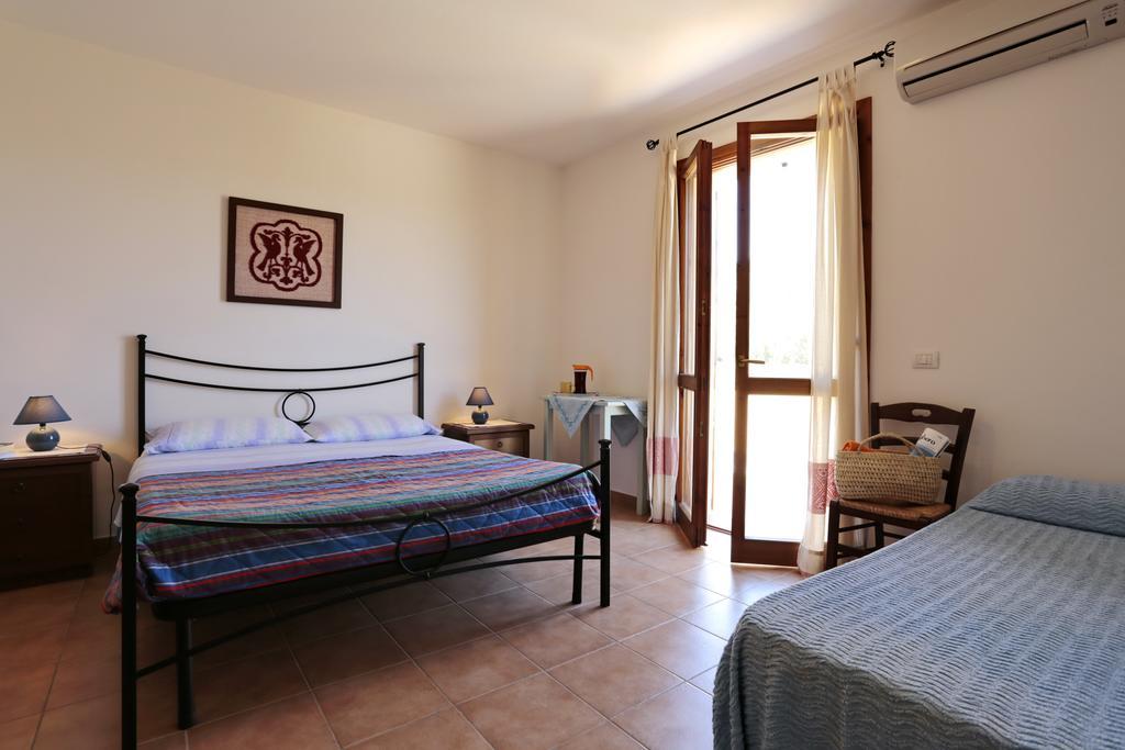 Bed And Breakfast Le Camelie Alghero Dış mekan fotoğraf